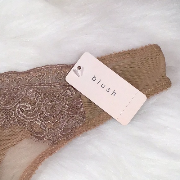 34 B bra bundle nude - Picture 7 of 8